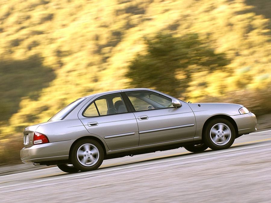  Nissan Sentra 1999 года  (фото 18 из 25)